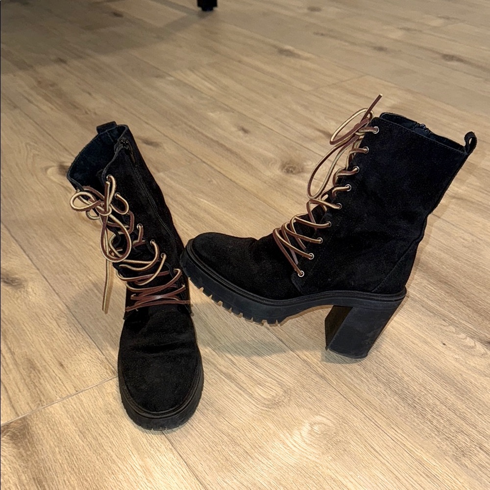 FREE PEOPLE DYLAN Black Suede SOLD OUT Lace Up Platform Heel Leather Boots
